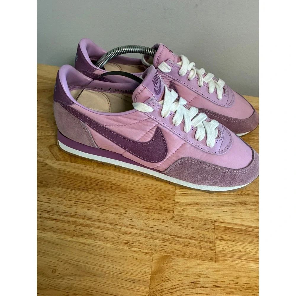 Vintage Nike Waffle Trainer Pink Purple Sneakers 830507PD Womens Size 7 rare